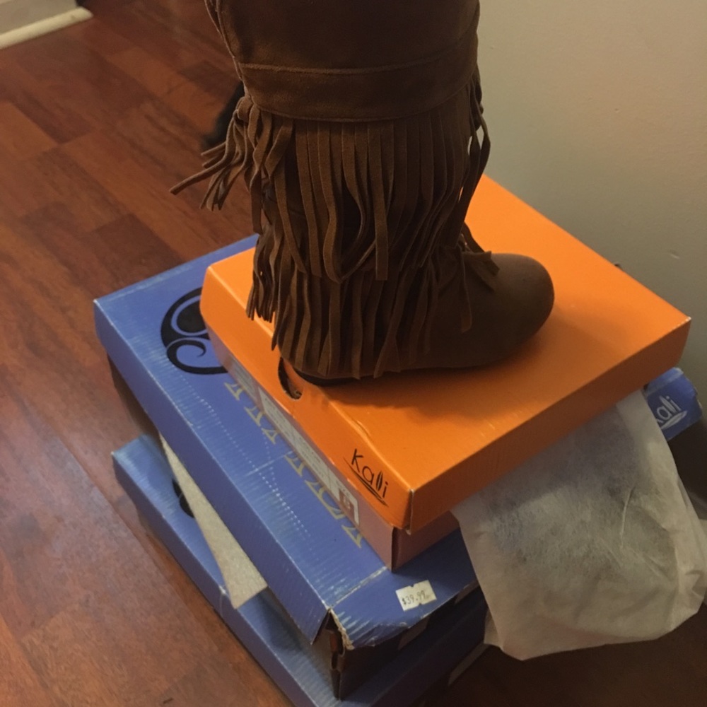 Kids boots brand new